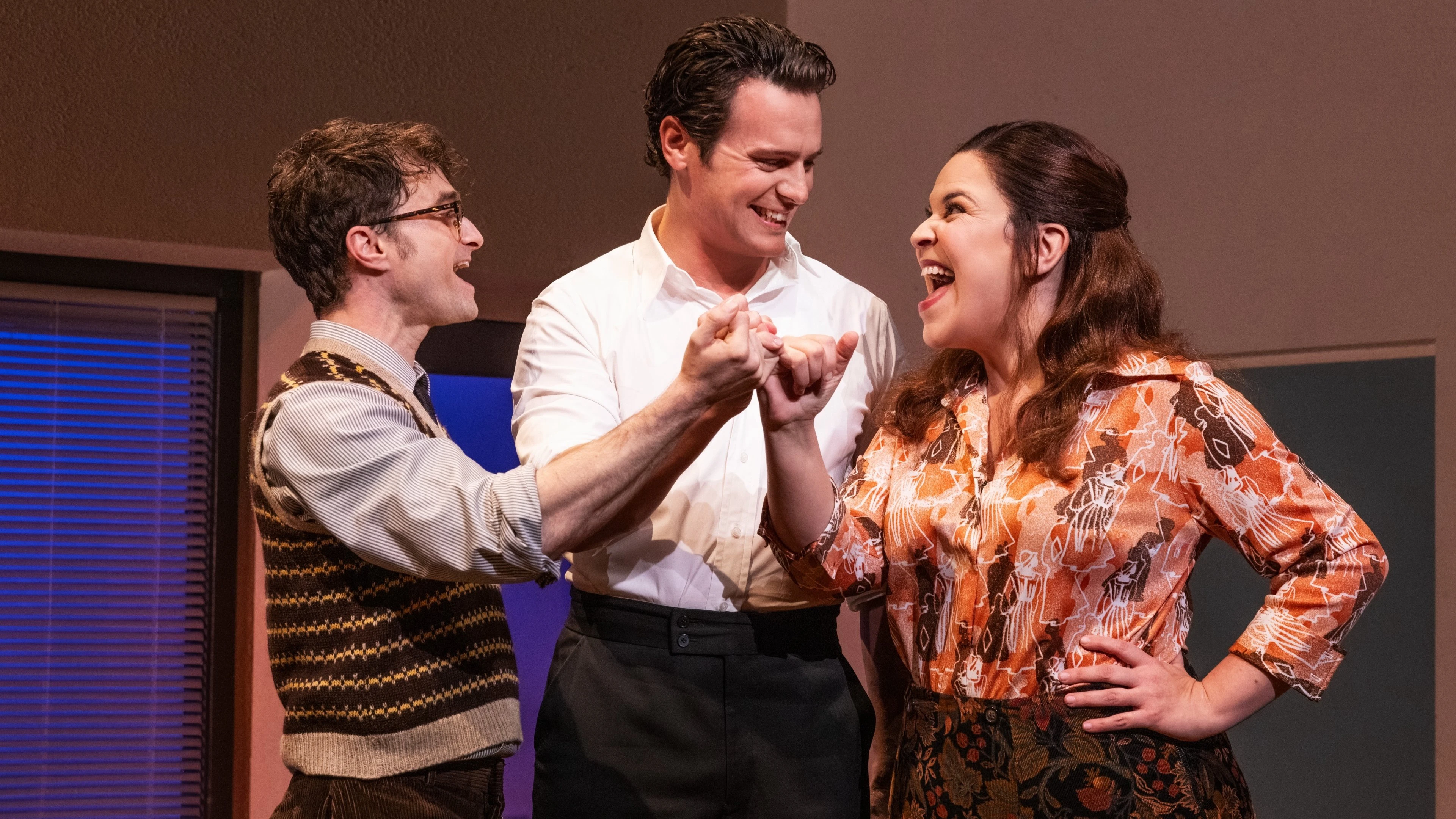 Phim Đi Rồi Sẽ Đến - Merrily We Roll Along (2025)